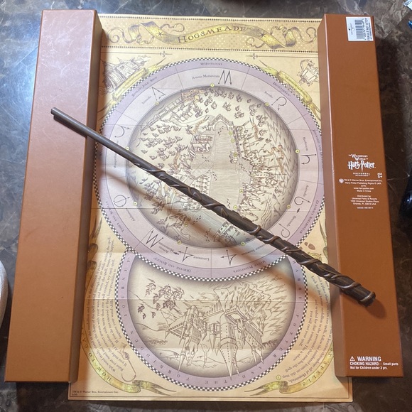 The Wizarding World of Harry Potter UNIVERSAL STUDIO Interactive Wand OLIVANDERS - Picture 1 of 16